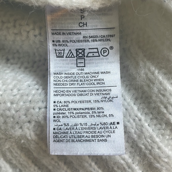 Old navy white sweater - Picture 5 of 6